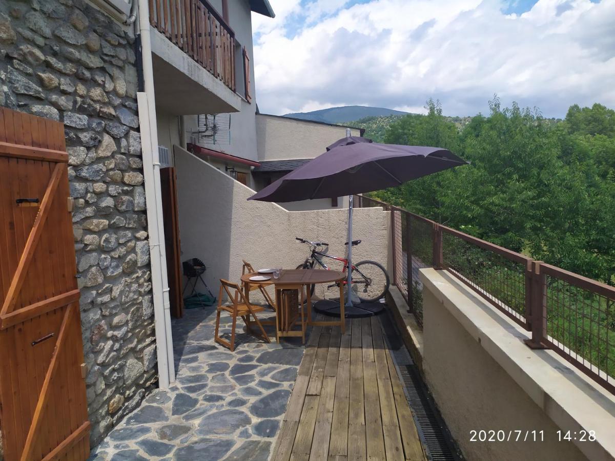 Angoustrine Apartamento Angostrina מראה חיצוני תמונה